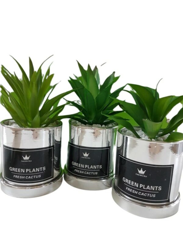 PLANTA ARTIFICIAL MACETA CERAMICA PLATEADA.