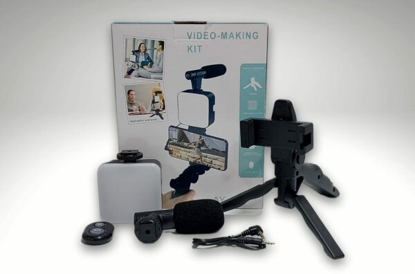KIT STREMING CON MICROFONO Y LUS LED
